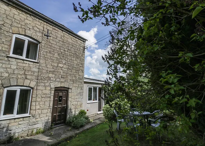 1 Westcroft Cottage